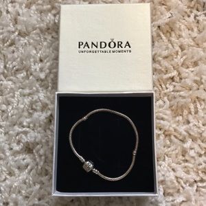 Pandora Silver 7.1 in Bracelet New in Box
